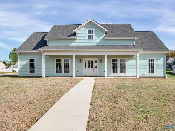 23307 Flossie Dr, Athens, AL 35613
