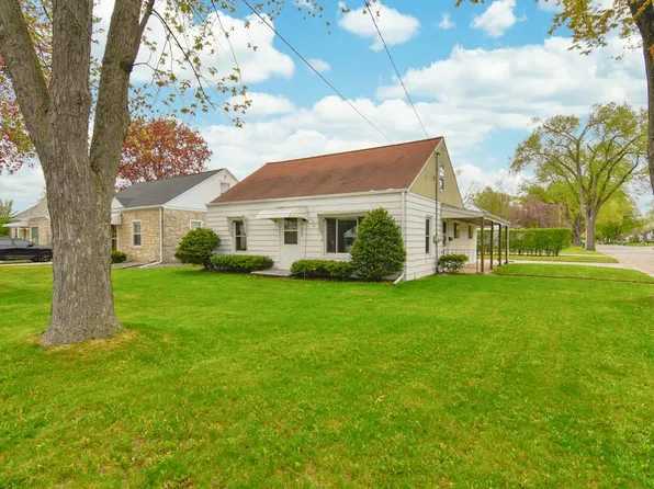 1967 Oakdale Ave, Green Bay, WI 54302