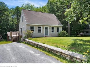 18 Doughty Farm Rd, Gray, ME 04039