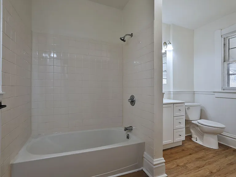 229 E 11th Ave — Photo 24