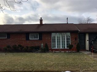 42 Burnside Dr, Tonawanda, NY 14150