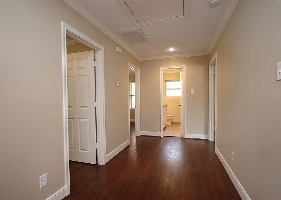 1st image of 2314 Bron Holly Dr