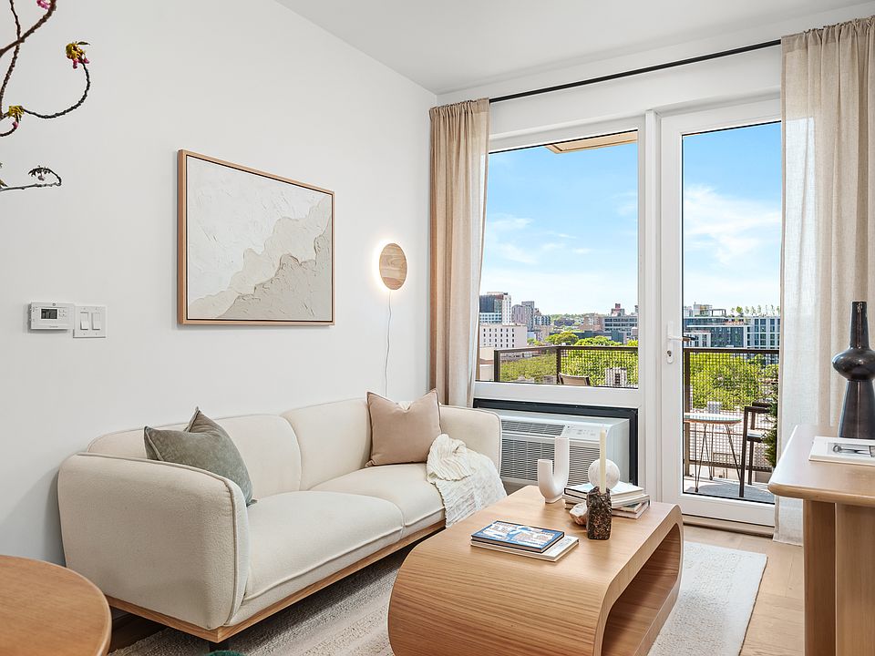 1st image of 526 Baltic St #8V