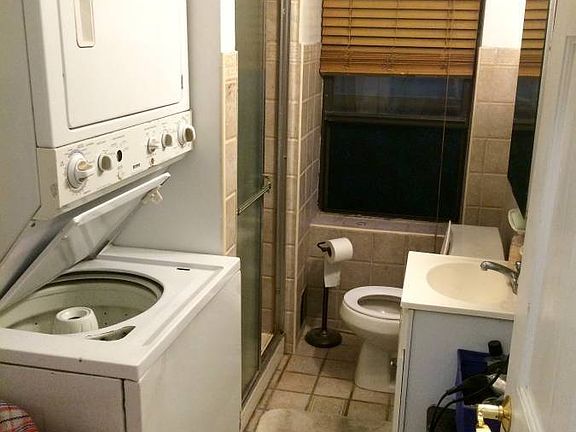 4th image of 270 9th St #1