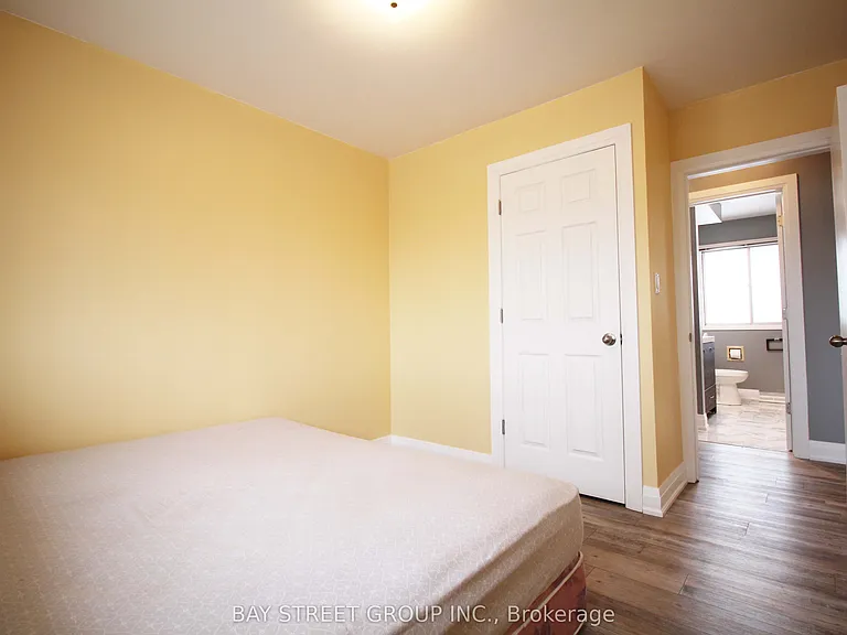 27 Glenbarr Rd — Photo 6