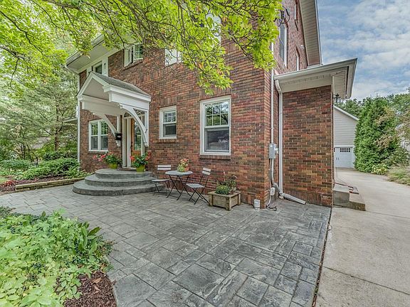 3rd image of 322 Illinois Ave
