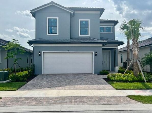 4483 Spruce Ln