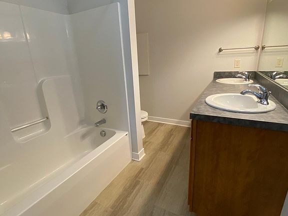 5th image of 1202 Cranberry Ct
