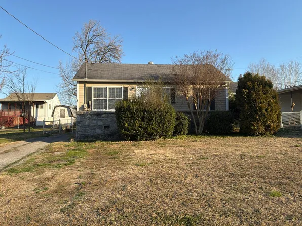1503 Lawndale St, Fayetteville, TN 37334