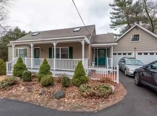 320 Pelham Rd #1, Amherst, MA 01002