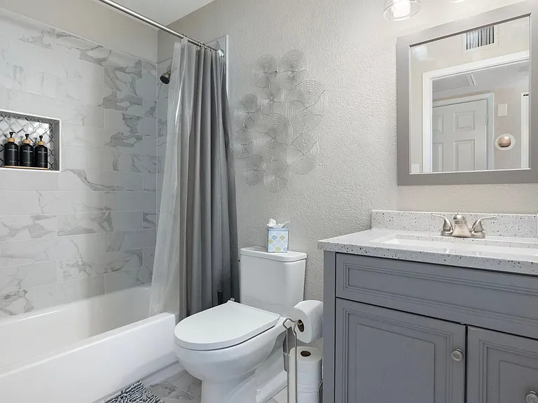 6913 E Kings Ave — Photo 12