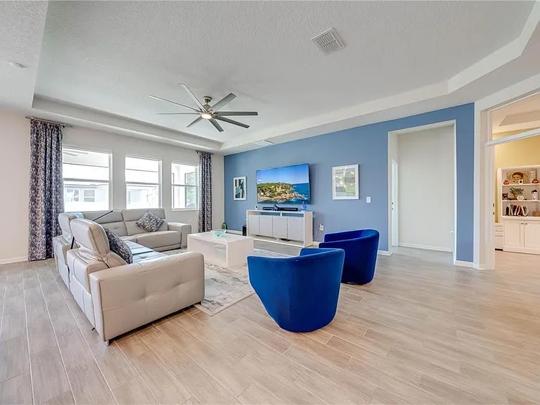 5301 Amersham Ln — Photo 28