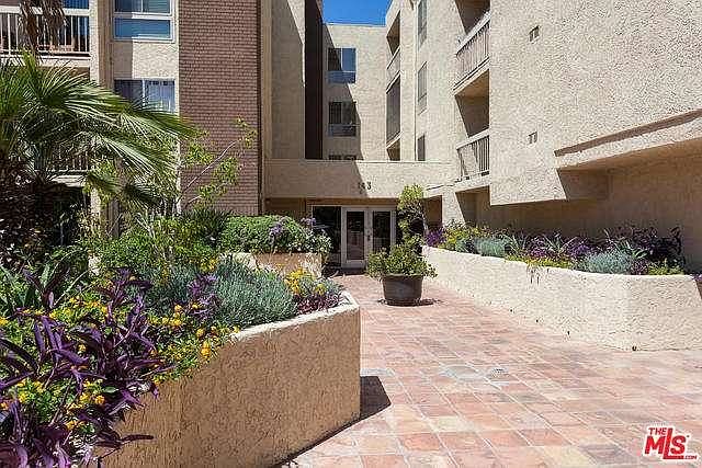 1st image of 5143 Bakman Ave APT 109