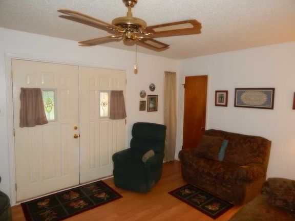 2nd image of 2512 Oxford Dr