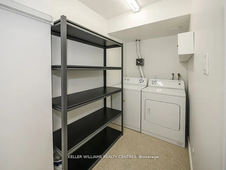 7811 Yonge St #407 — Photo 12