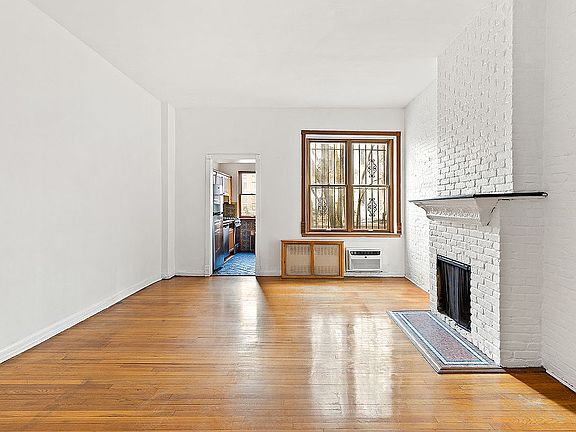 5th image of 127 W 95th St