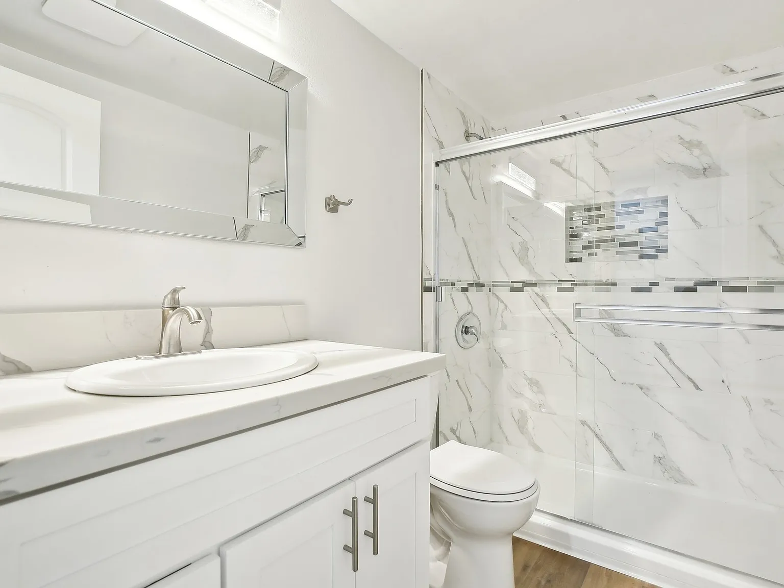 Olive Street Apartments — Photo 4