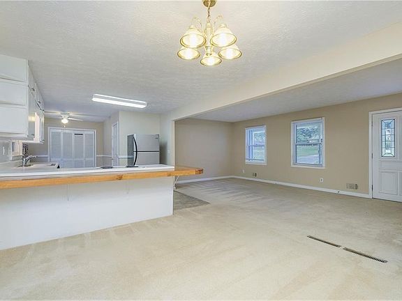 5th image of 937 Live Oak Ct
