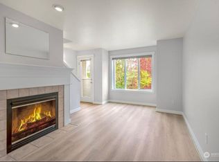 858 NE 123rd St, Seattle, WA 98125