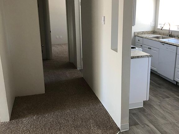 2nd image of 9760 SW North Dakota St #B3