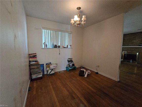 5th image of 716 Tanbark Dr