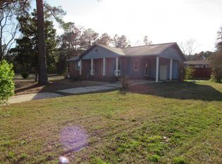6811 Radial Dr, Fayetteville, NC 28311