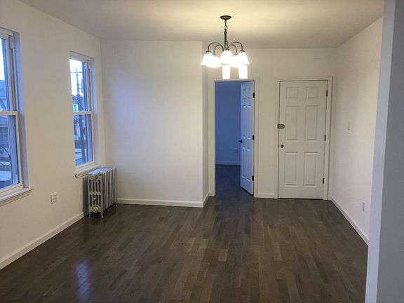 4th image of 172 Beach 119th St #2F
