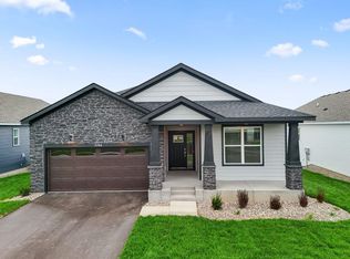 5184 Long Pointe Bay, Woodbury, MN 55129