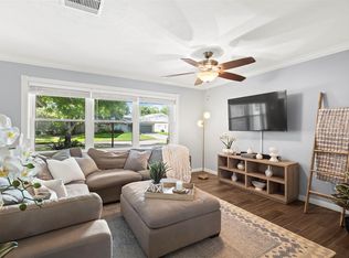 5334 Saxon Dr, Houston, TX 77092
