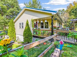 210 Grover St, Nelsonville, OH 45764