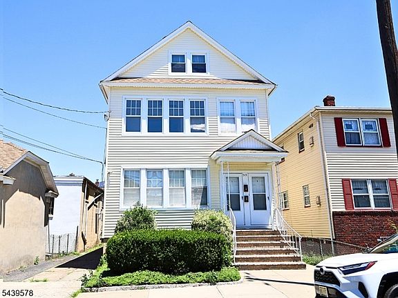 3rd image of 313 Ashton Ave