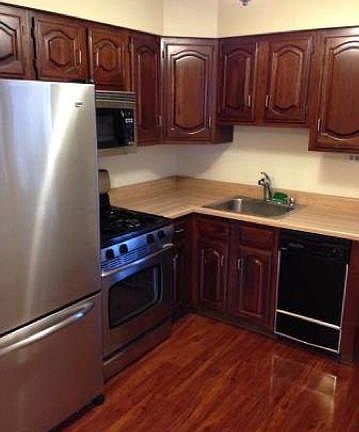 2nd image of 417 Lincolnshire Dr