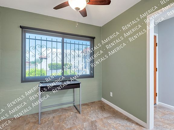 4th image of 2525 E Prince Rd APT 29