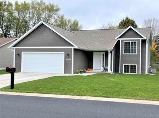 1709 Mortenson Dr, Wausau, WI 54401