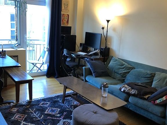 4th image of 11 Meserole St APT 4B