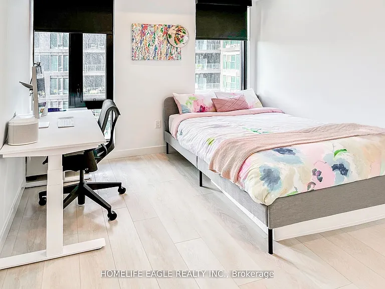 505 Richmond St W #827 — Photo 31