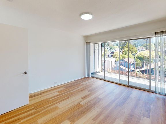 3rd image of 2627 Hillegass Ave #103