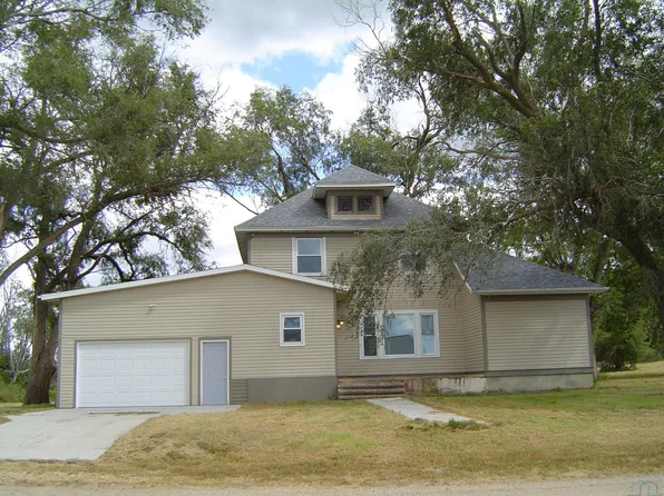 112 Central Ave, Hawarden, IA 51023