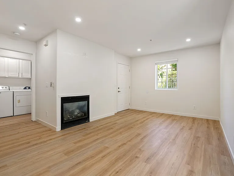 3372 Rockview Pl #1 — Photo 7