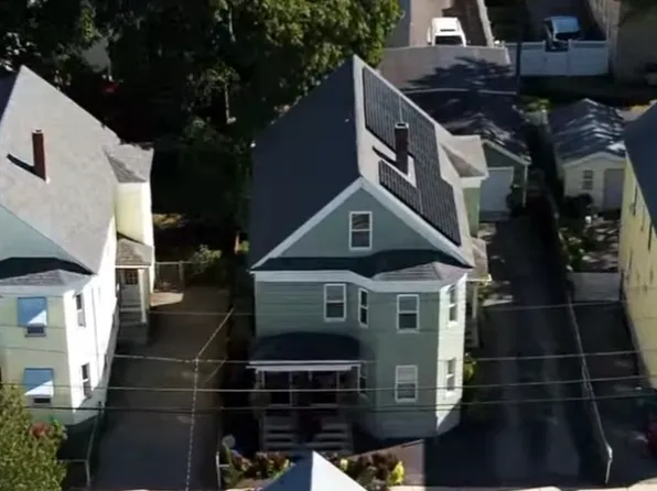 19 Bowden St, Lowell, MA 01852