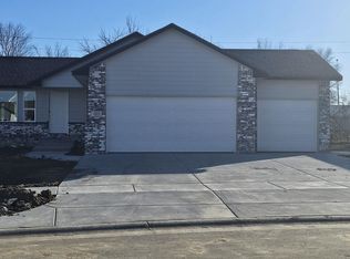 11815 E Mount Vernon Rd, Wichita, KS 67207