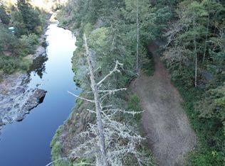750 Ferguson Ln, Days Creek, OR 97429