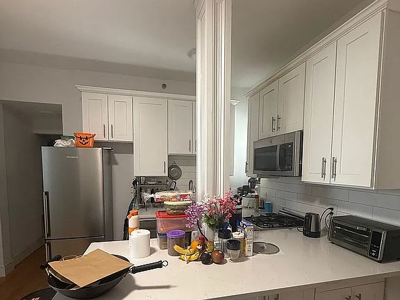 2nd image of 149 Park Dr APT 1R