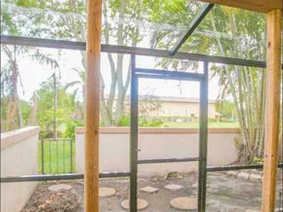 4th image of 10674 NW 20 Dr #10674
