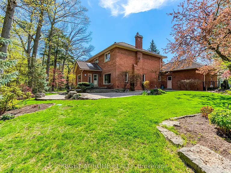 2175 Oneida Ct — Photo 35