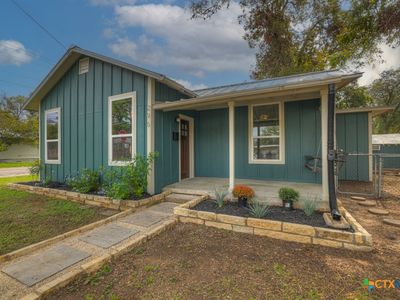 296 E Faust St, New Braunfels, TX, 78130