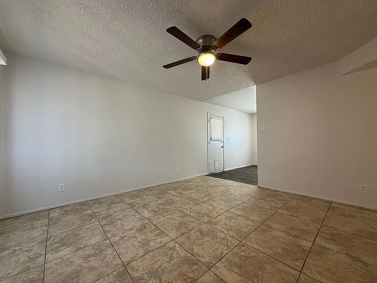 7127 W Ironwood Dr — Photo 7