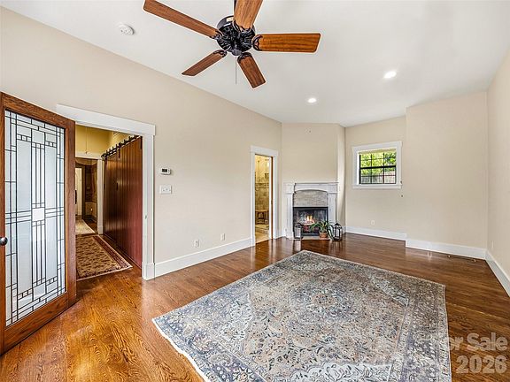 17th image of 24 Kimberly Ave