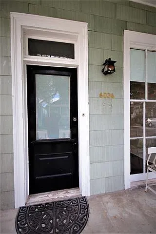 6036 Annunciation St — Photo 2