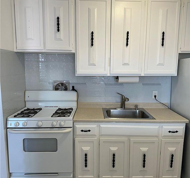 1st image of 395 Westchester Avenue #6M